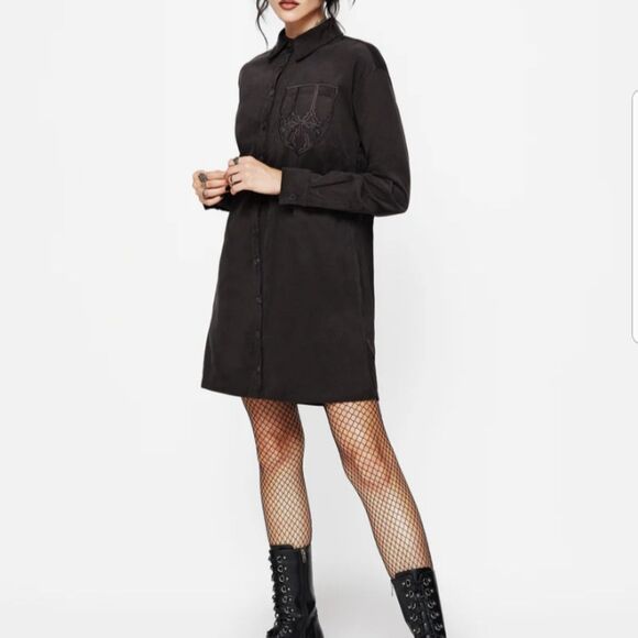 Disturbia Dresses & Skirts - Disturbia Axis Cotton Pocket Embroidered Shirt Dress